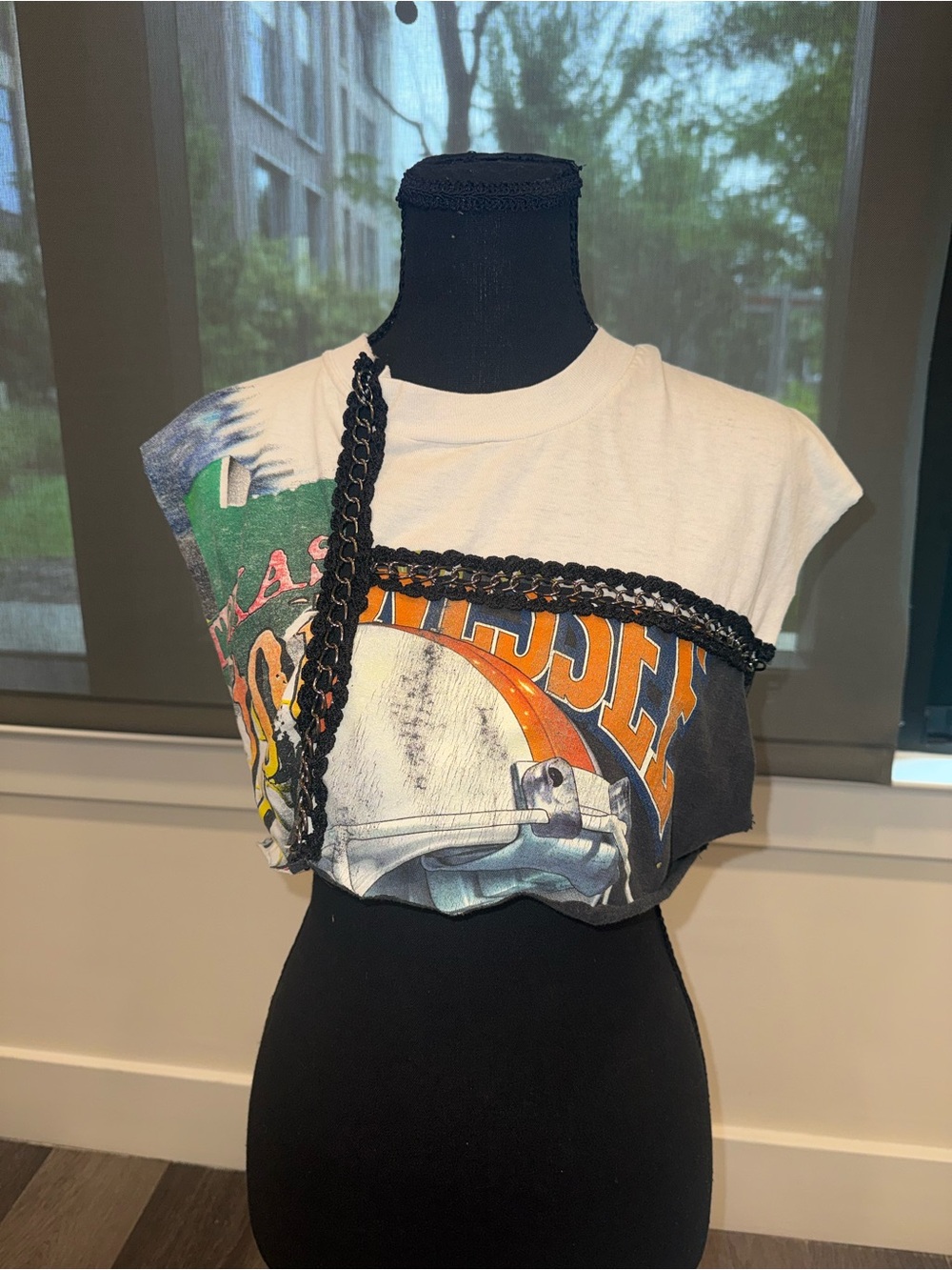 LF Upcycled Graphic Cropped Tee in White, Black, Green, Orange